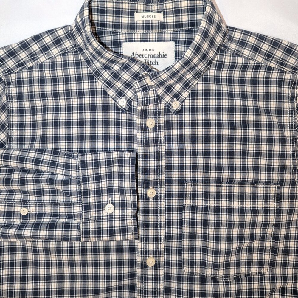 Abercrombie Men's | Y2K Cream & Navy Long Sleeve Cotton Muscle Button Down XL